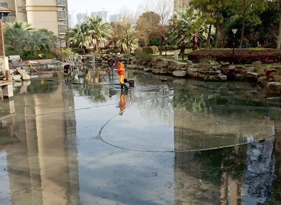 登封景观池淤泥清理